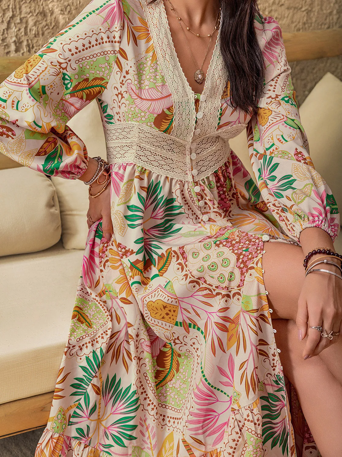🌸 Lace Detail Printed V-Neck Long Sleeve Midi Dress 🌸