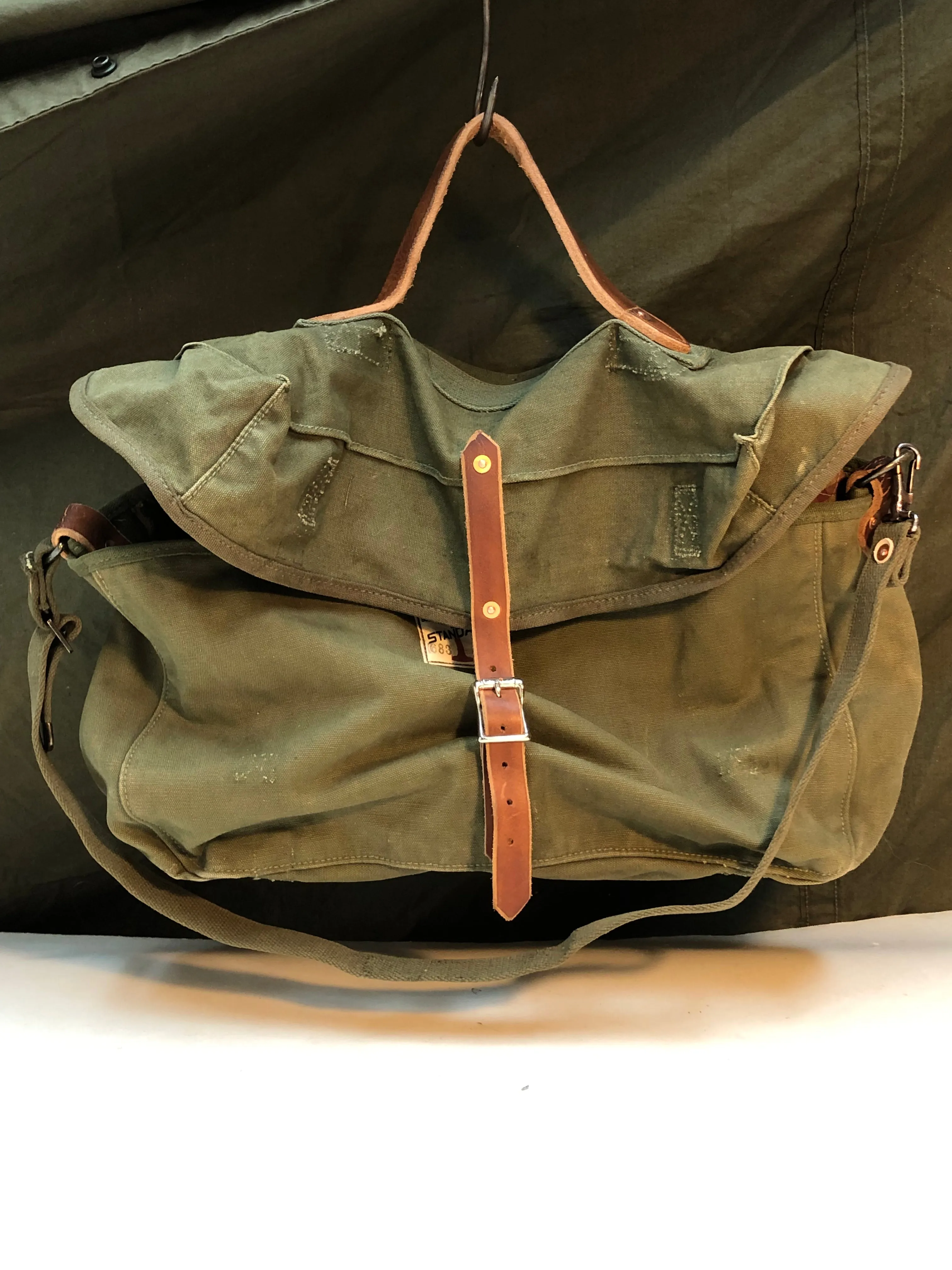 683 / shoulder bag