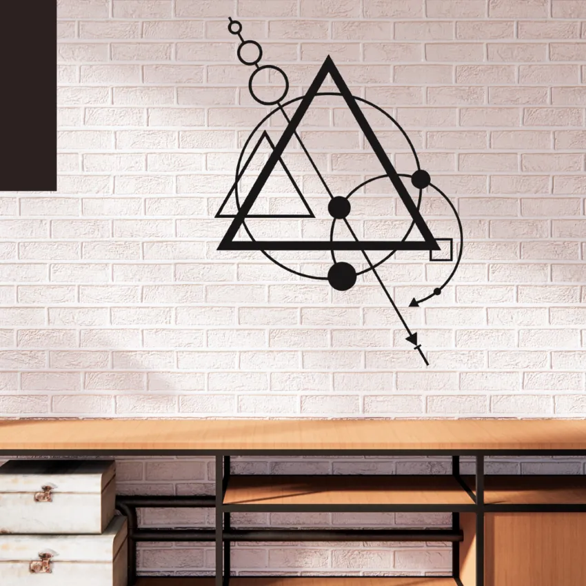 Abstract Triangle Iron Wall Hanging Décor