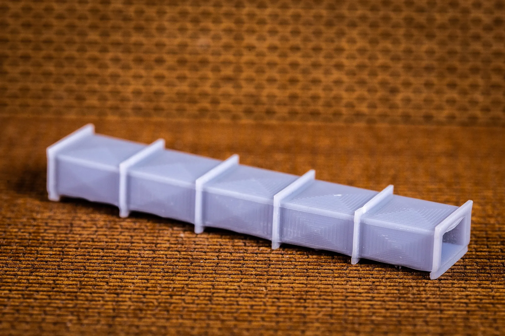 Air conditioner duct 4 section 48L 12w 8h - HO Scale