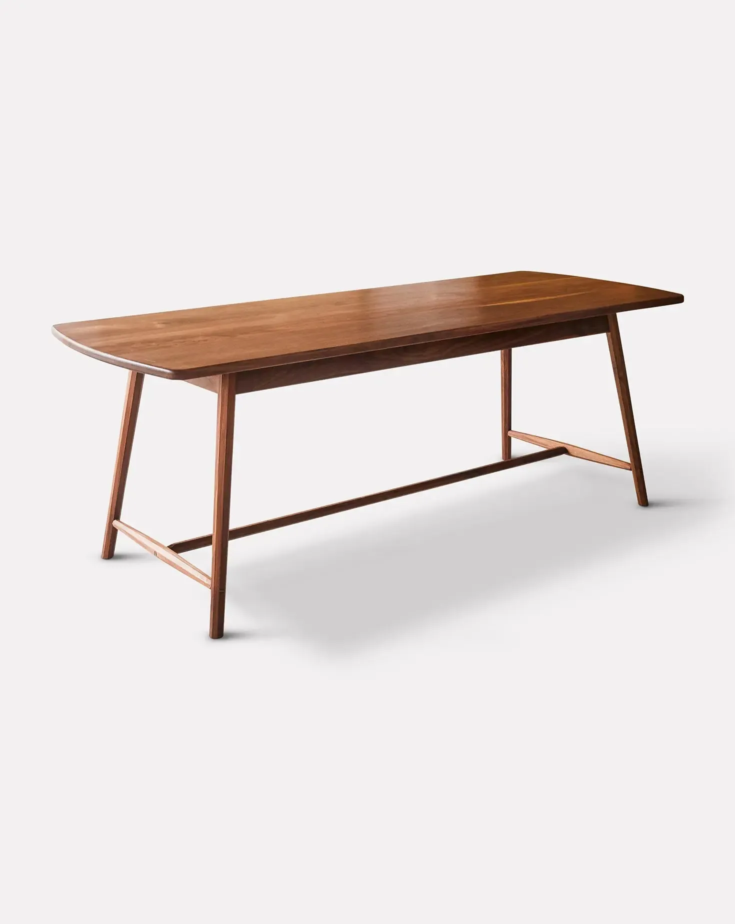 Arden Dining Table