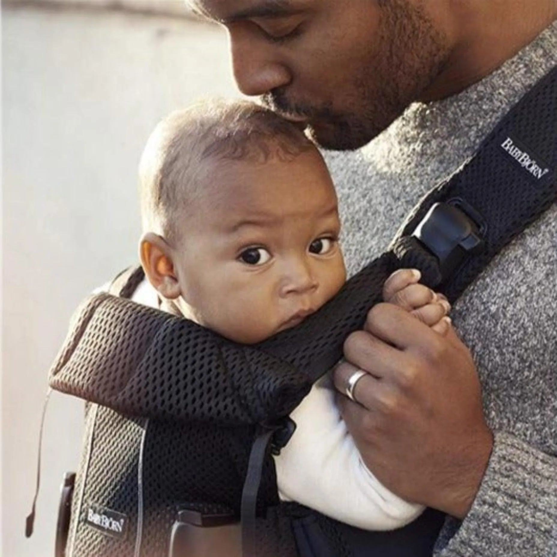 Baby Bjorn - Baby Carrier One Air - Black