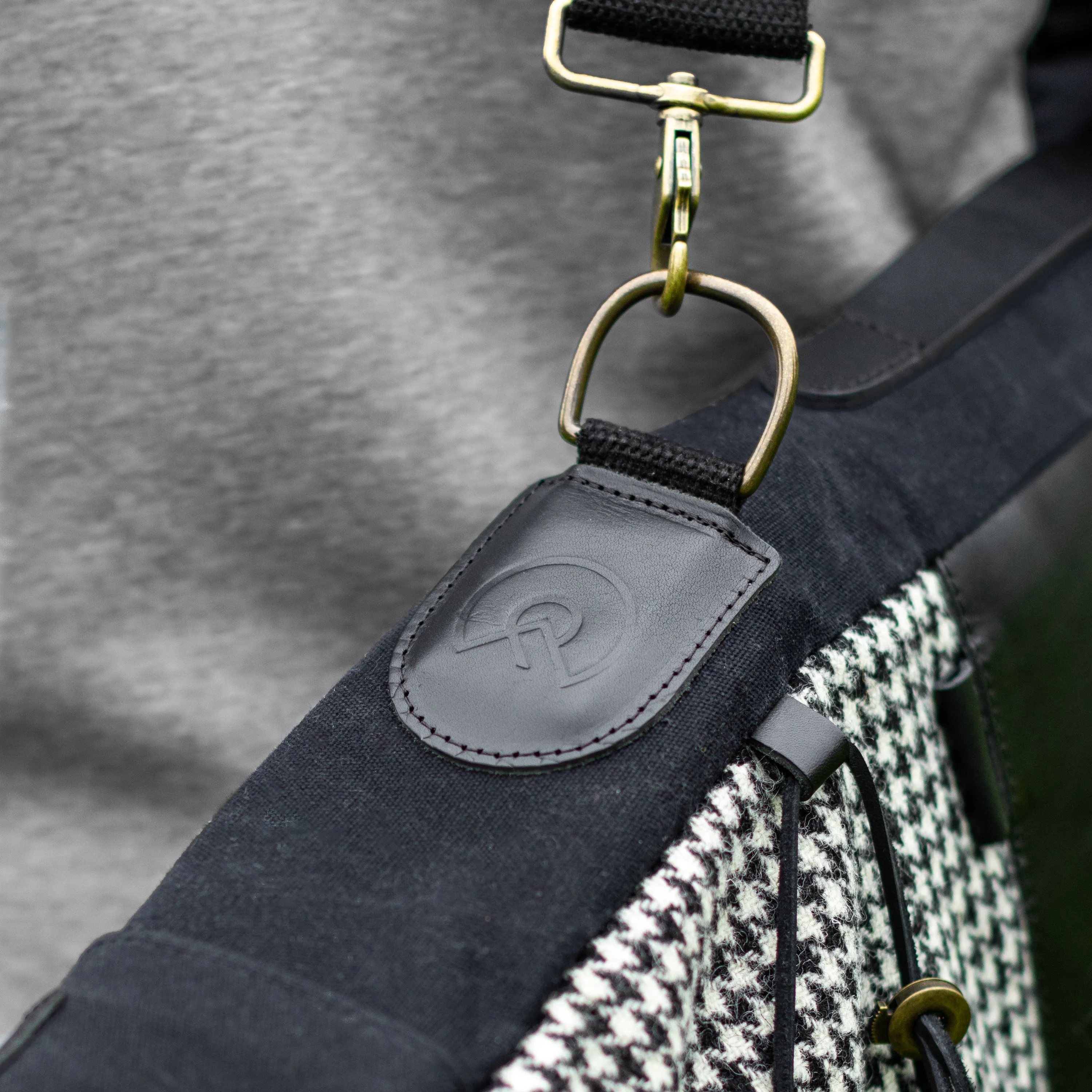 Black and White Houndstooth Sunday Bag