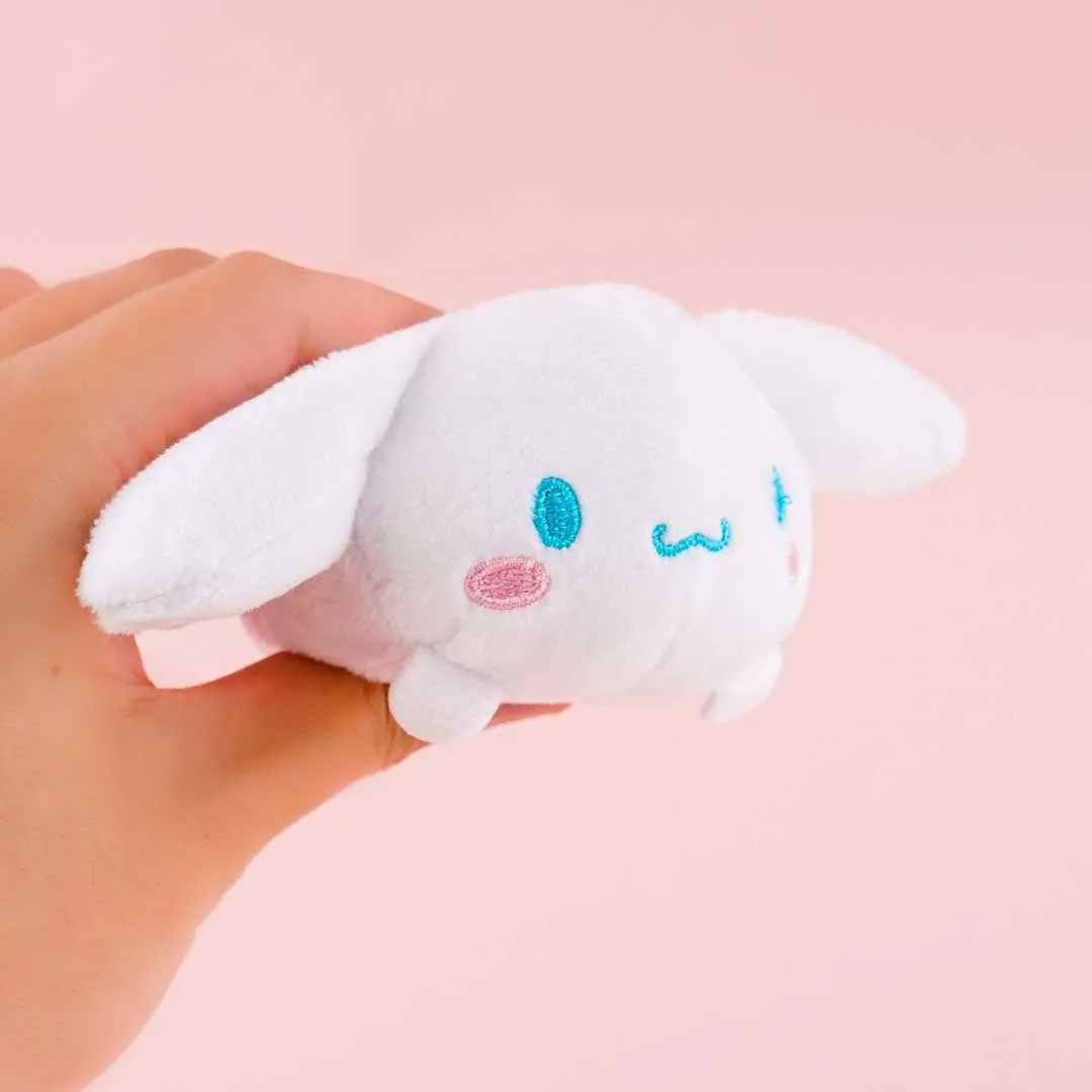 Cinnamoroll Lying Down Plushie Charm
