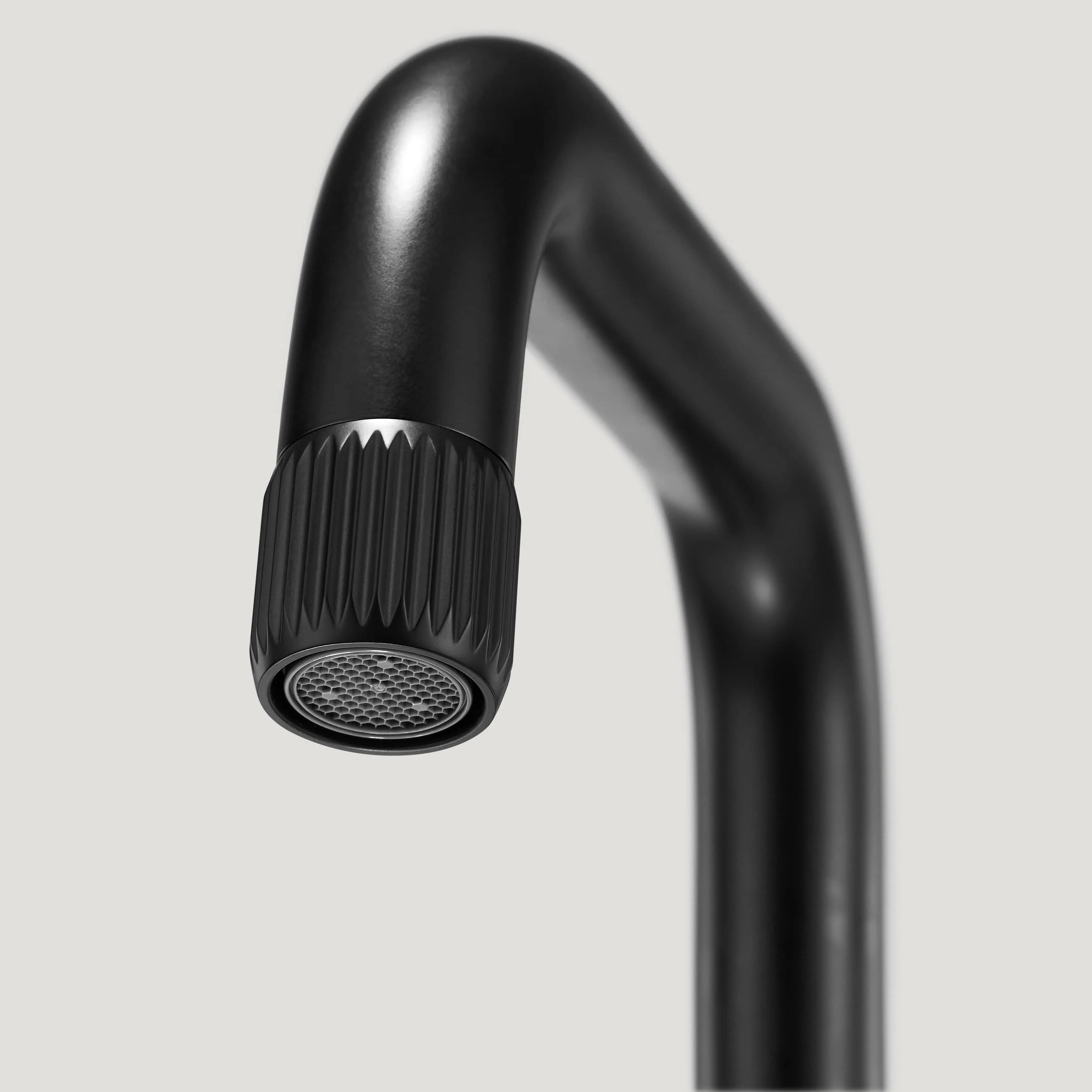 Grooved Tap Details - Black