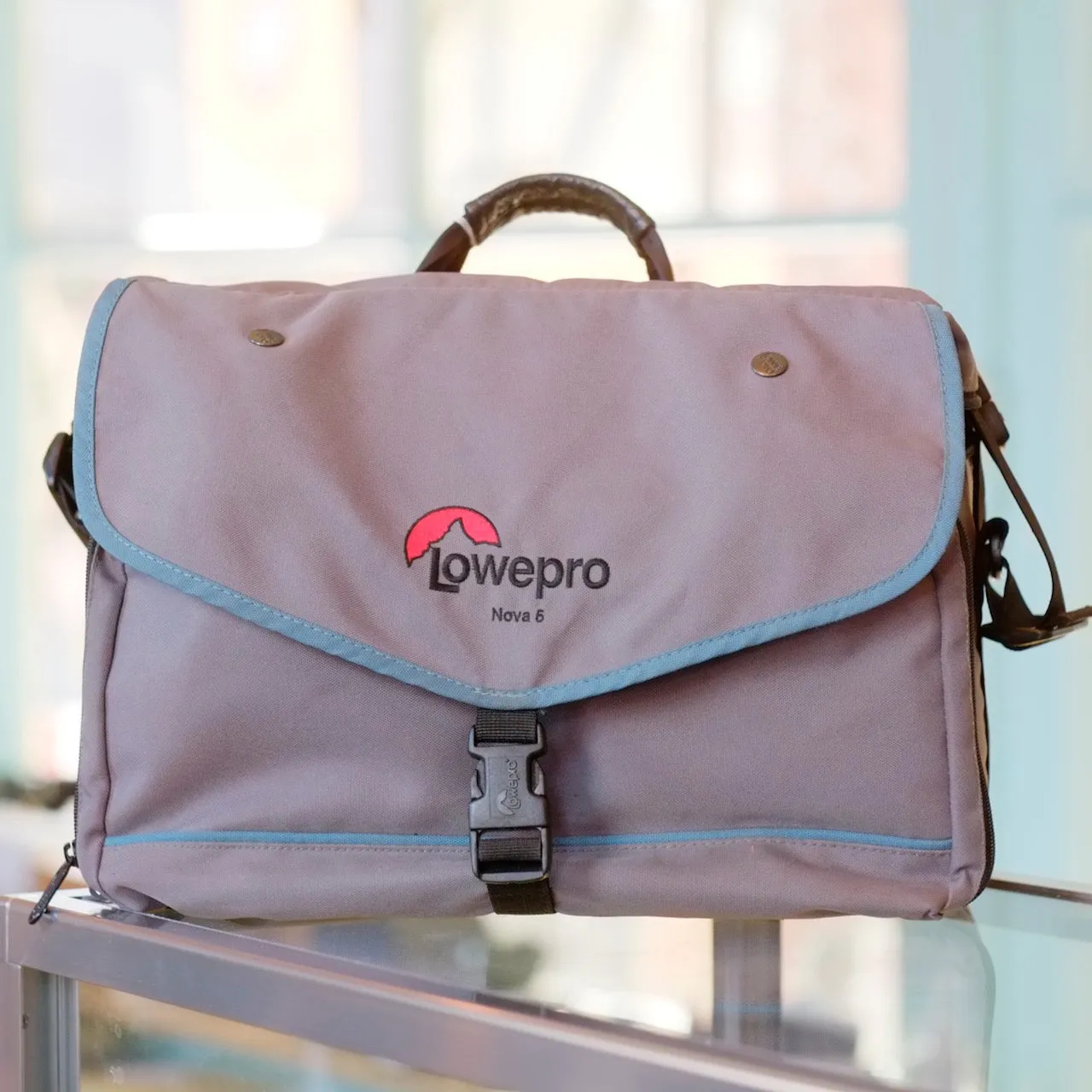 Lowepro Nova 5