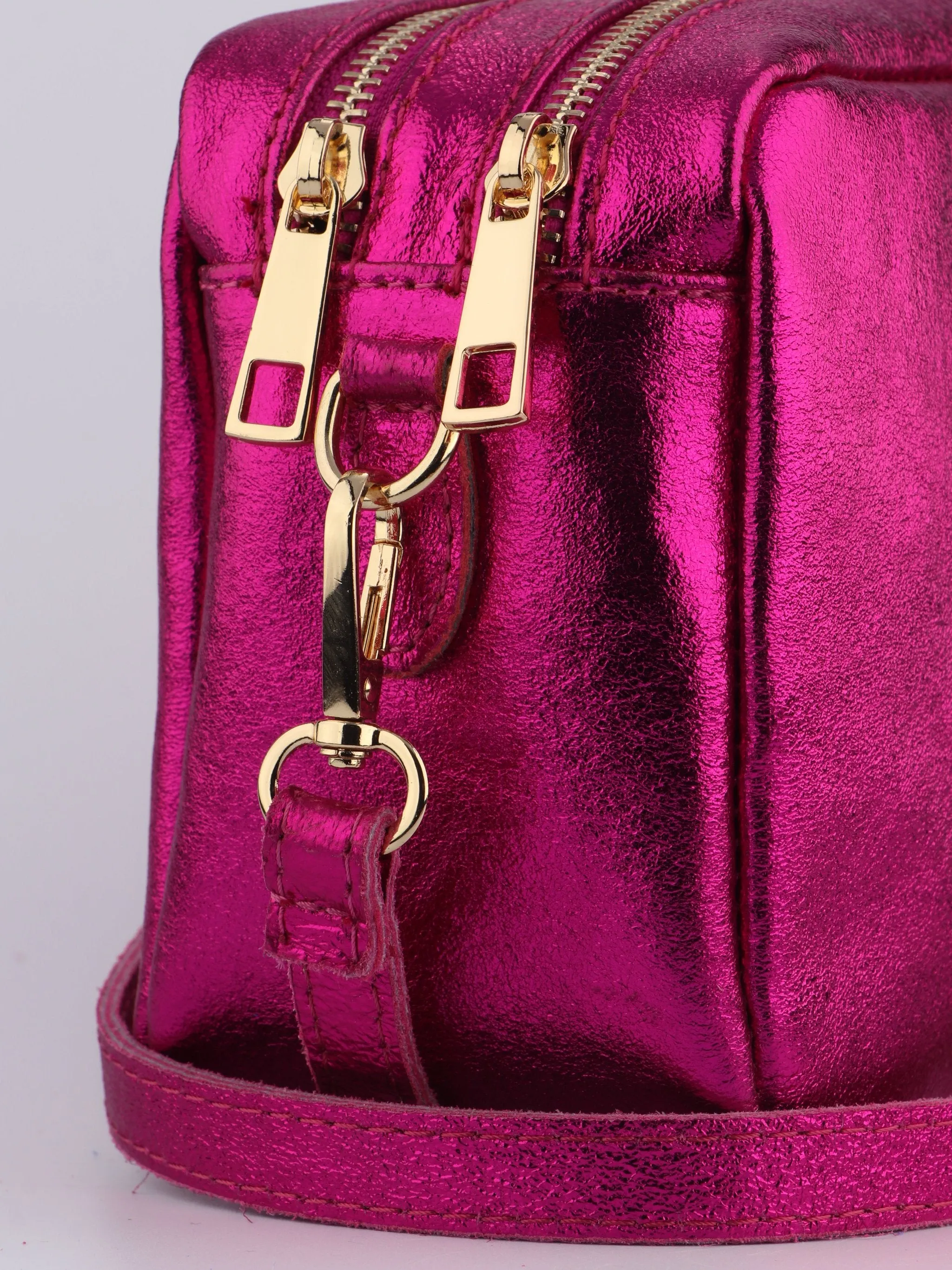 Naomi - Italian Leather Crossbody Bag - Raspberry, Metallic