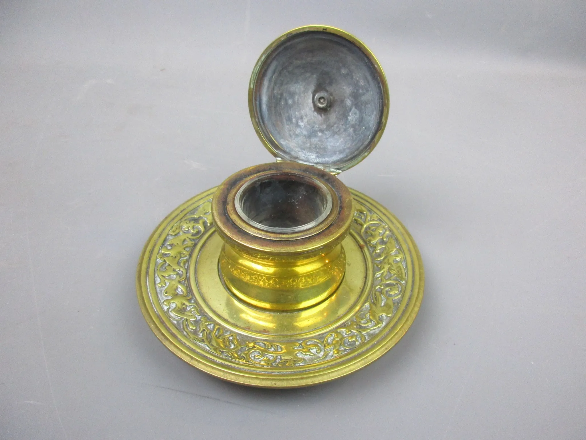 Ornate Scrolled Design Brass Inkwell Antique Victorian c1890