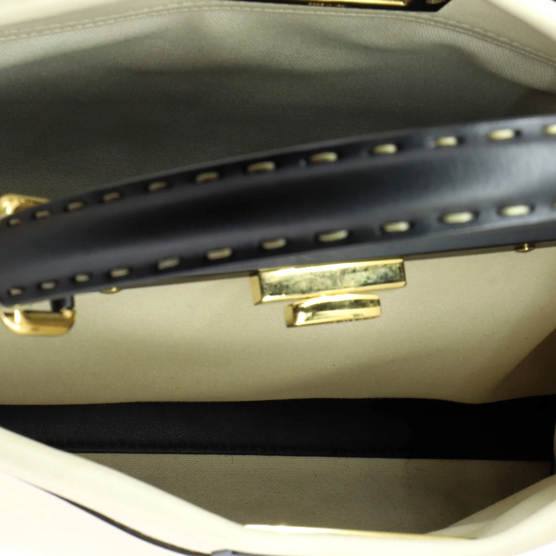 Peekaboo Bag Rigid Leather with Strap You Shoulder Strap Regular
