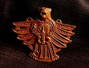 Pendant with Bear, bird, openwork - Y-50