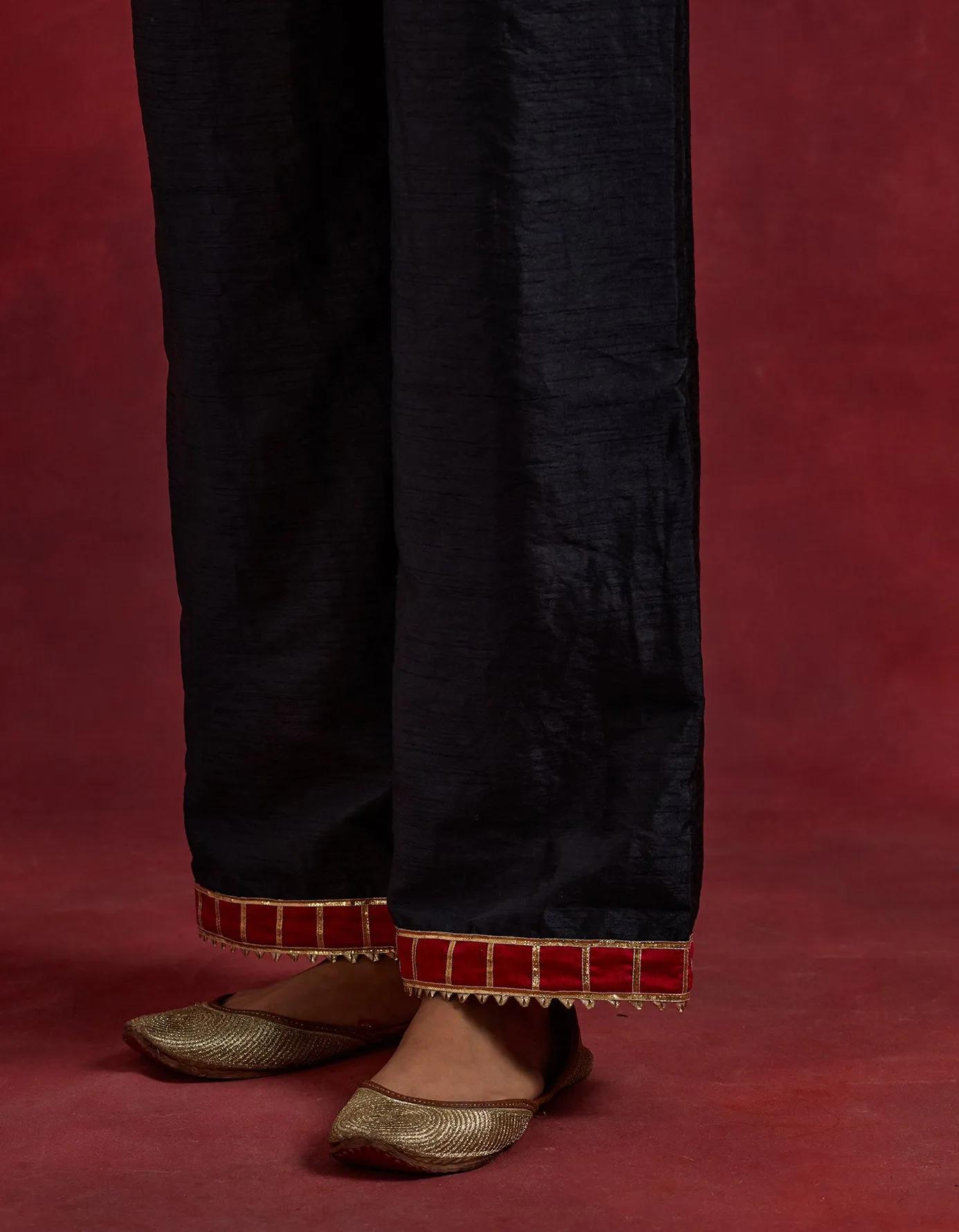 Red Black Raw Silk Jennifer Kurta Set (Set Of 2)