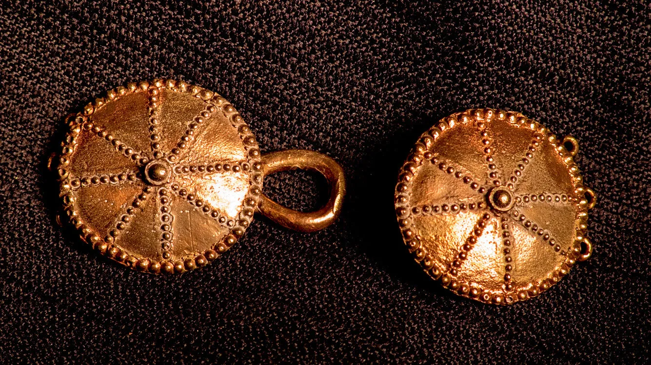 Russian Clasp with  knob pattern - Y-07