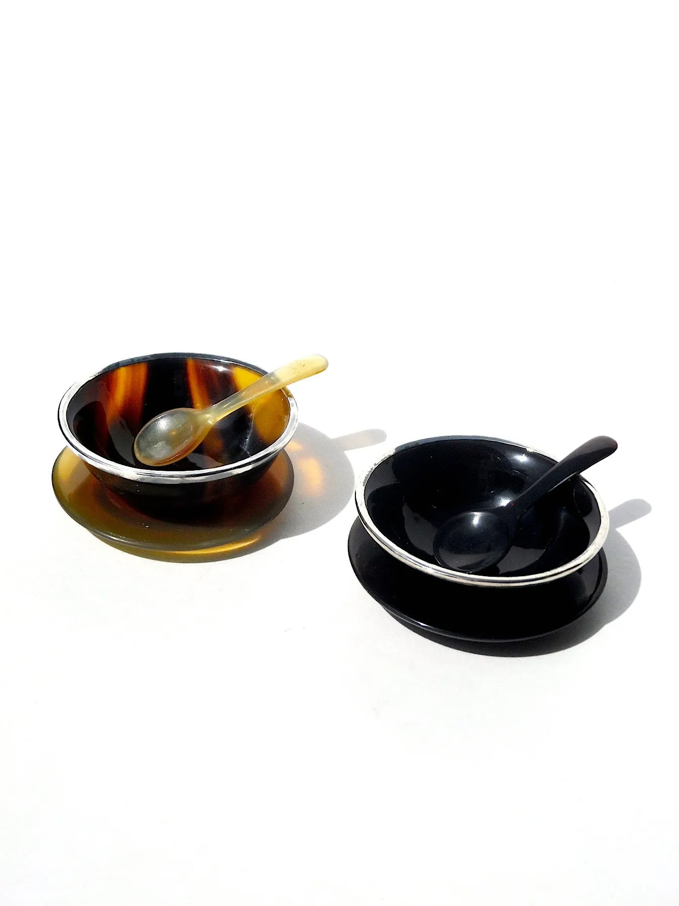 SALT AND PEPPER SET HORN AND STERLING SILVER