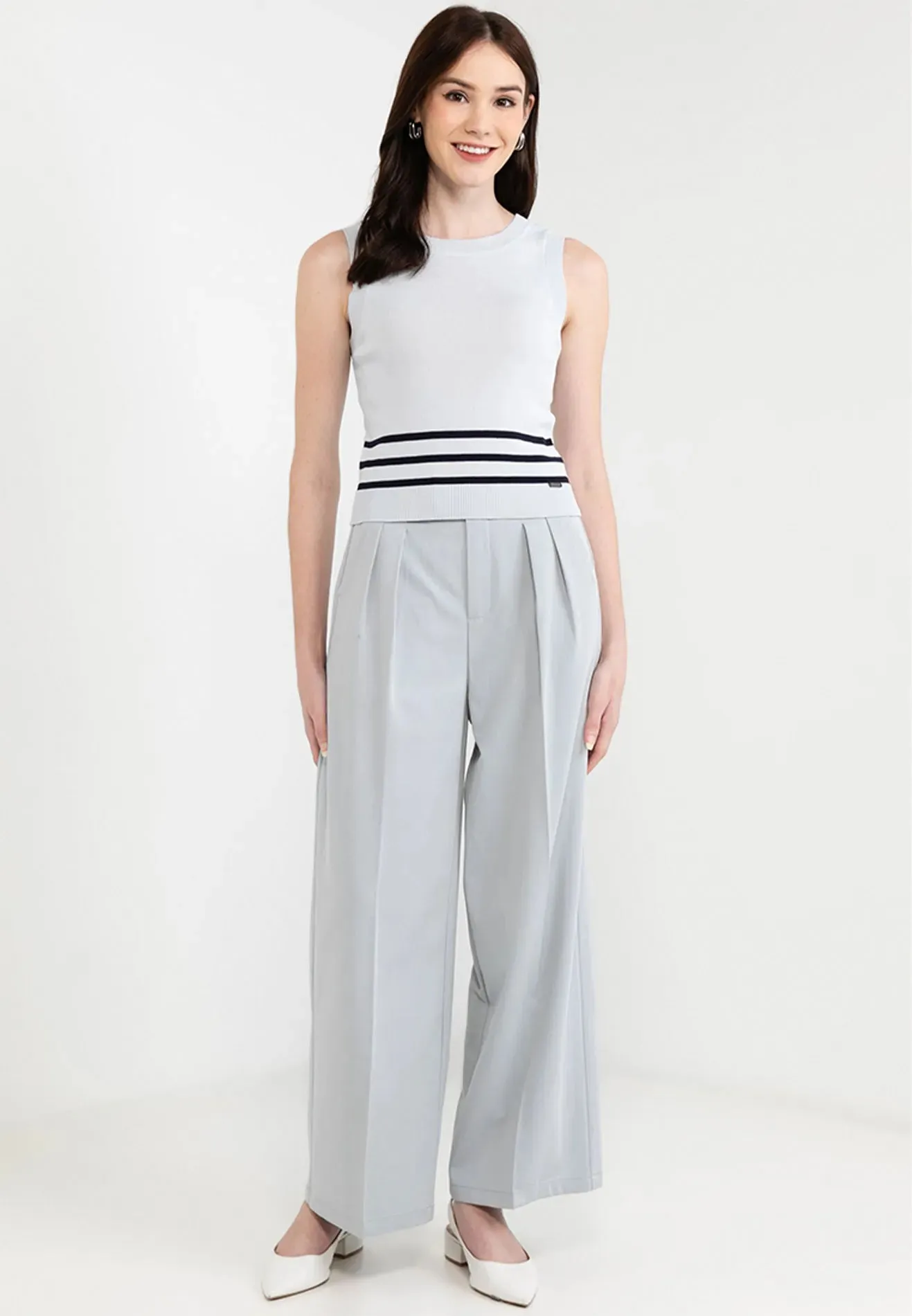 Striped Hem Details Knitted Top