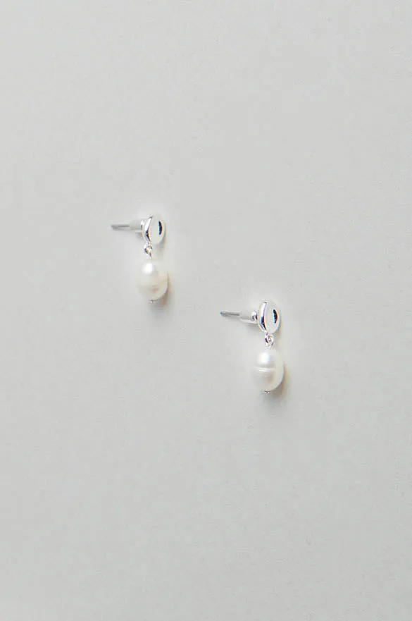 WATER PEARL DROP EARRINGS