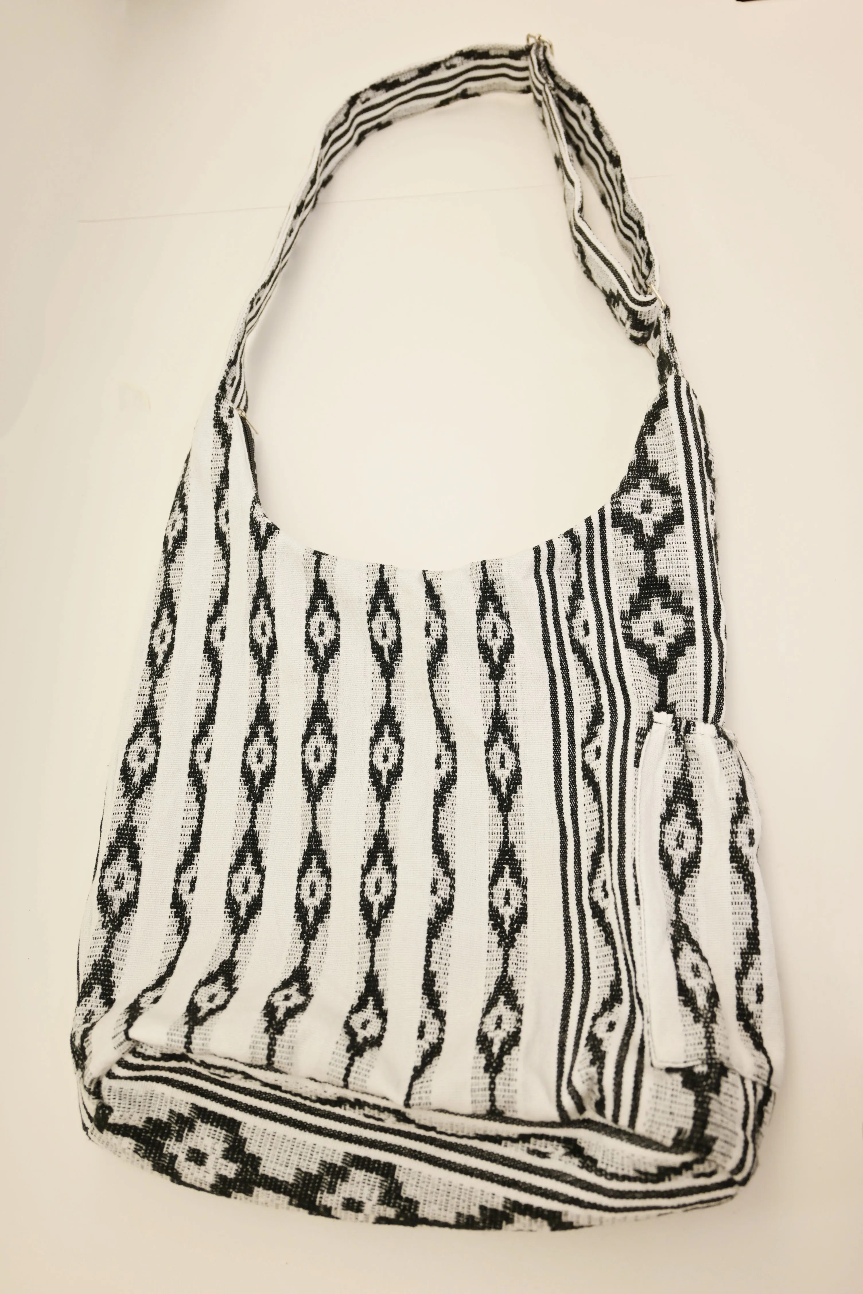 white Shoulder Bag