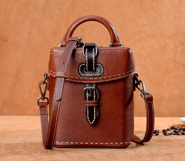 YAAGLE Female Tanned Leather Handmade Stitching Cross Body Bag YG10106